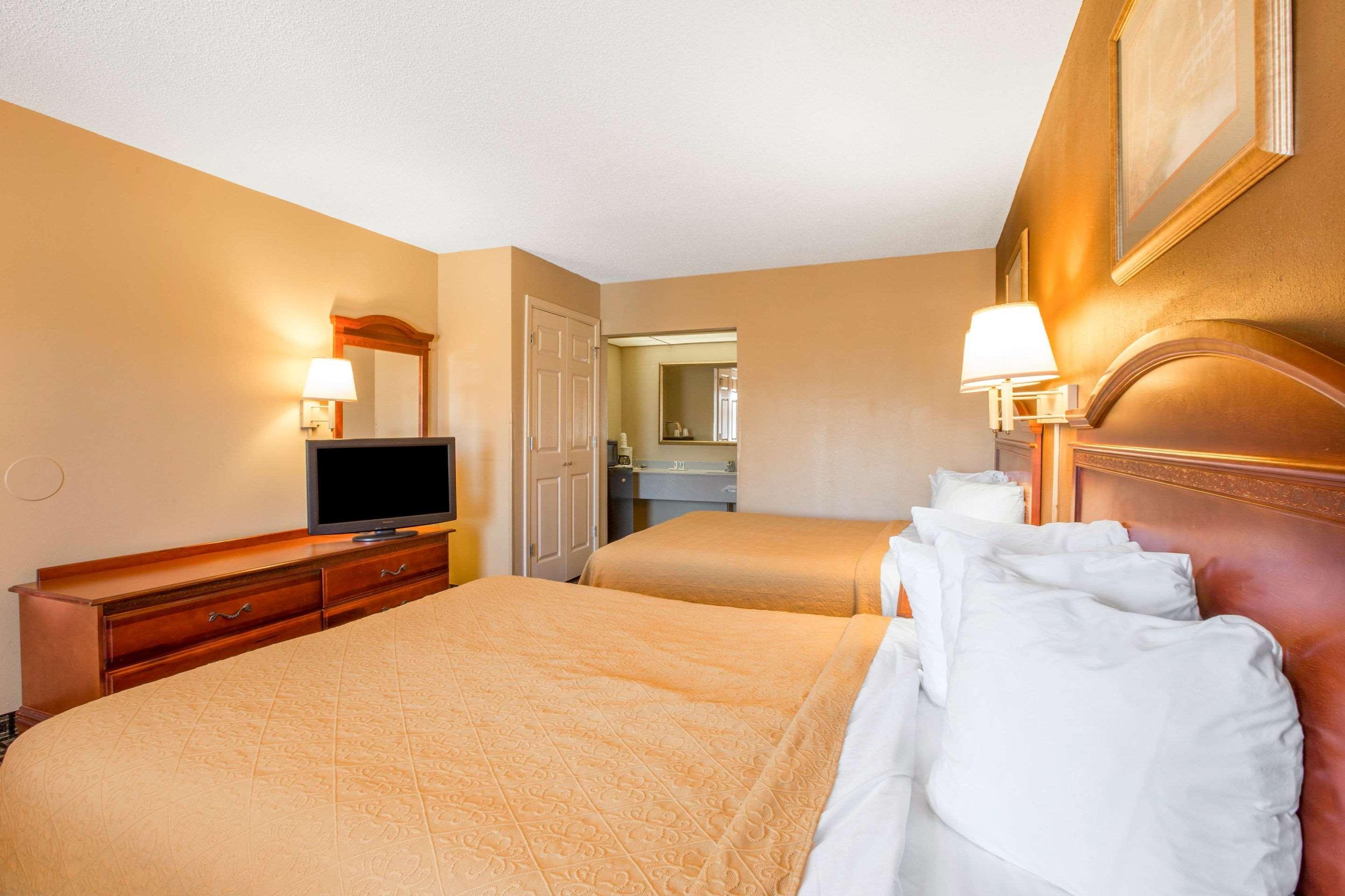 Quality Inn Perry - National Fairgrounds Area Екстериор снимка